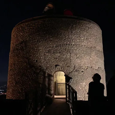G-house * Rocca di Cave