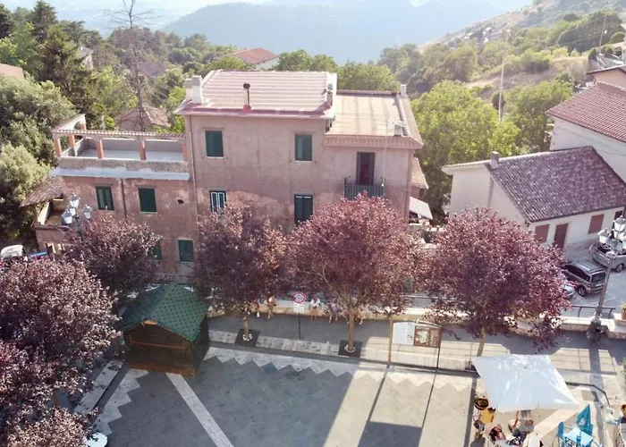 G-house Rocca di Cave